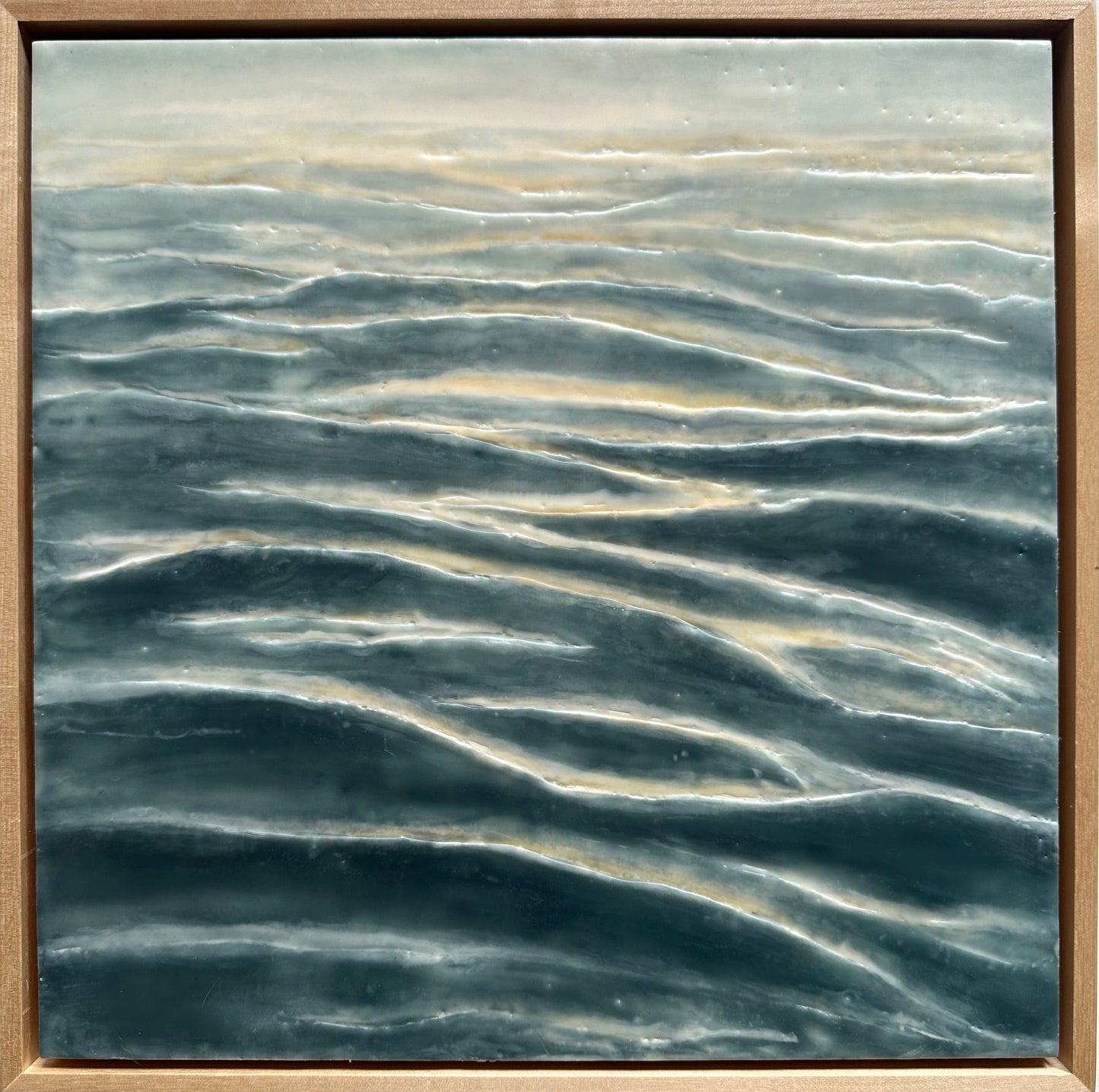 A Dance of Light and Sea