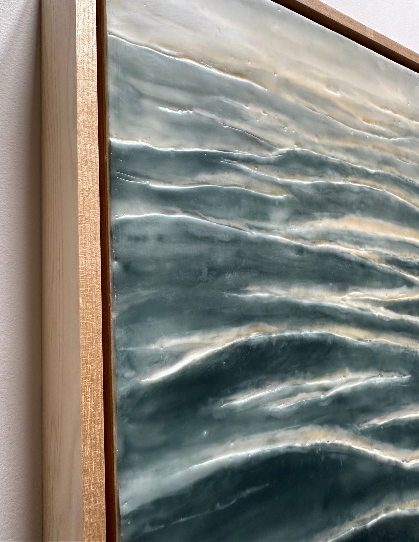 A Dance of Light and Sea