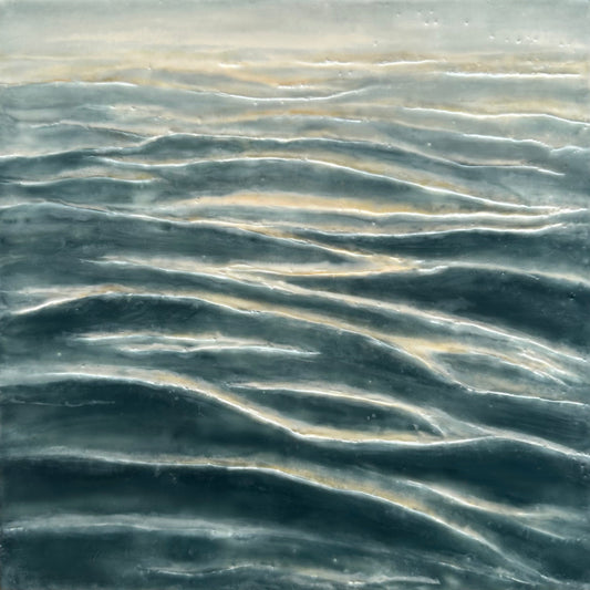 A Dance of Light and Sea