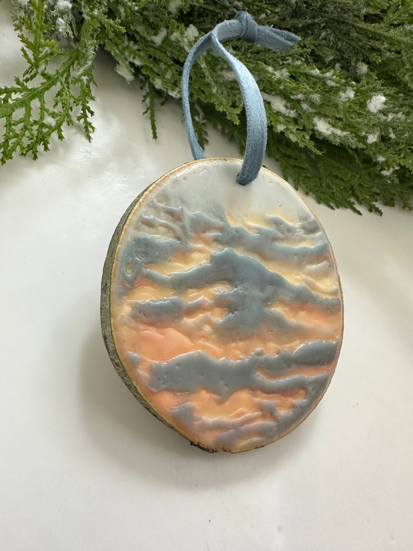 Ornament 25